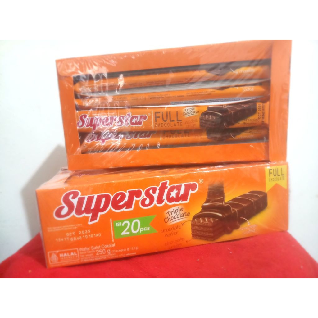 superstar wafer superman jadul isi 20
