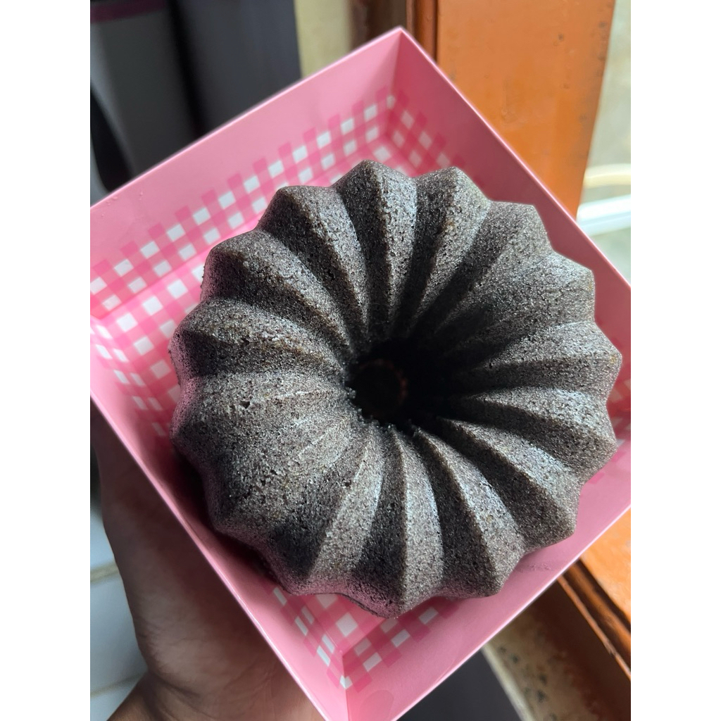 

bolu ketan hitam isi keju lumer bogor