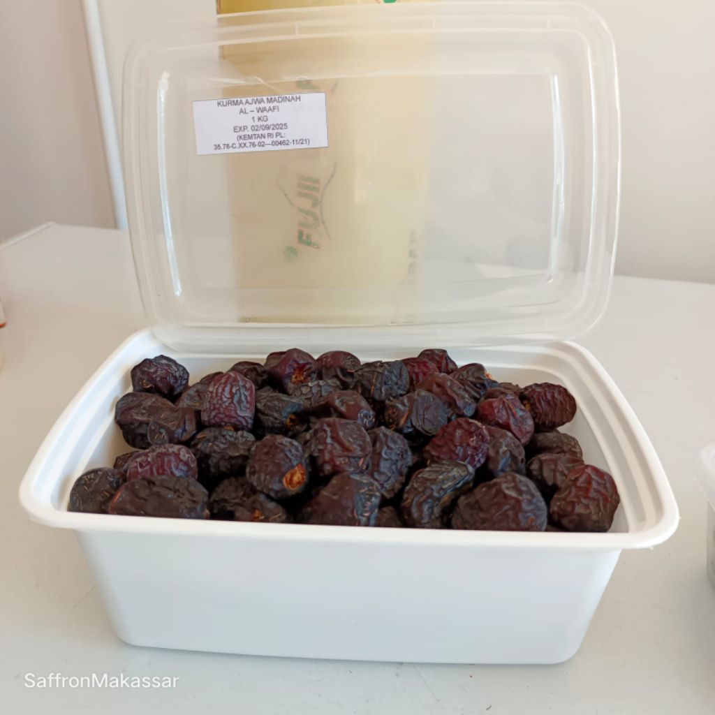 

Kurma Ajwa Almadinah Al-Waafi Repeak 1Kg