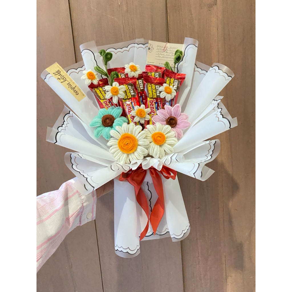 

[empia_kstuff] BUKET SNACK KAWAT BULU | BUKET WISUDA ULANG TAHUN ANNIVERSARY