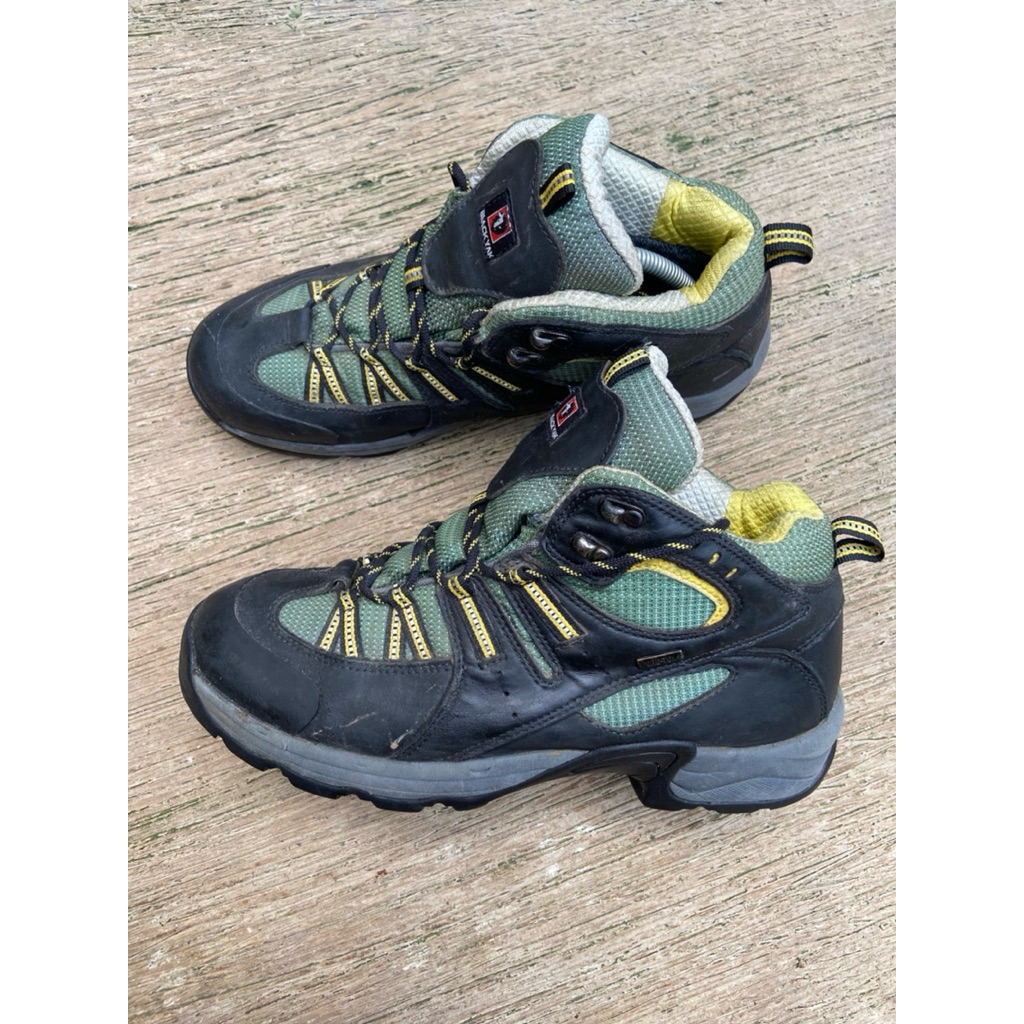 sepatu gunung/outdoor second Blackyak