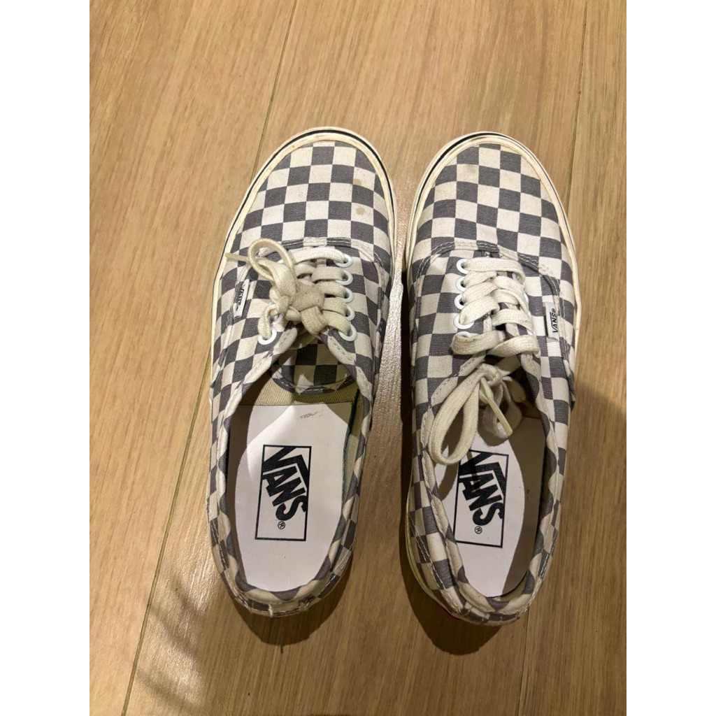 vans checkerboard