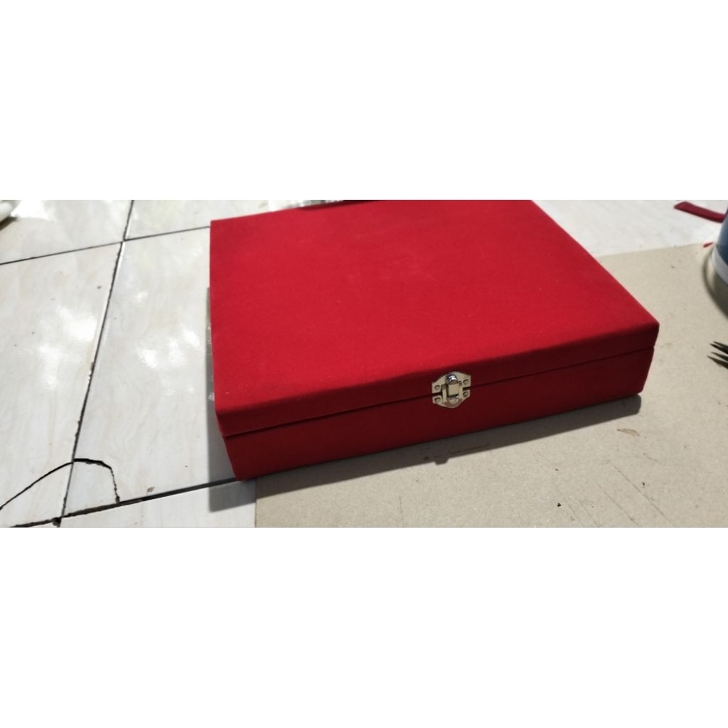 

Box bludru /Box plakat 22X25X6