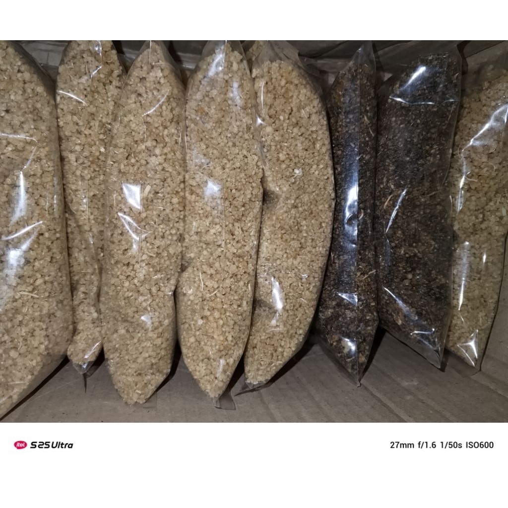 

tiwul kering 250g