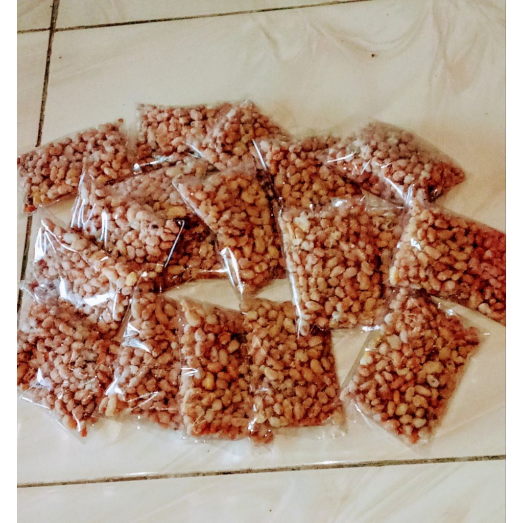 

makanan ringan/cemilan ringan,kedelai kriwil asin gurih reyah