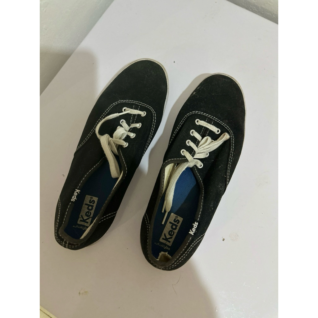 sepatu KEDS preloved