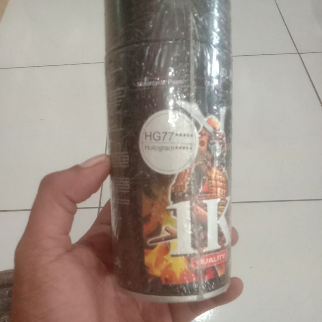 hologram samurai cat efek pelangi model cat semprot kemasan 300ml