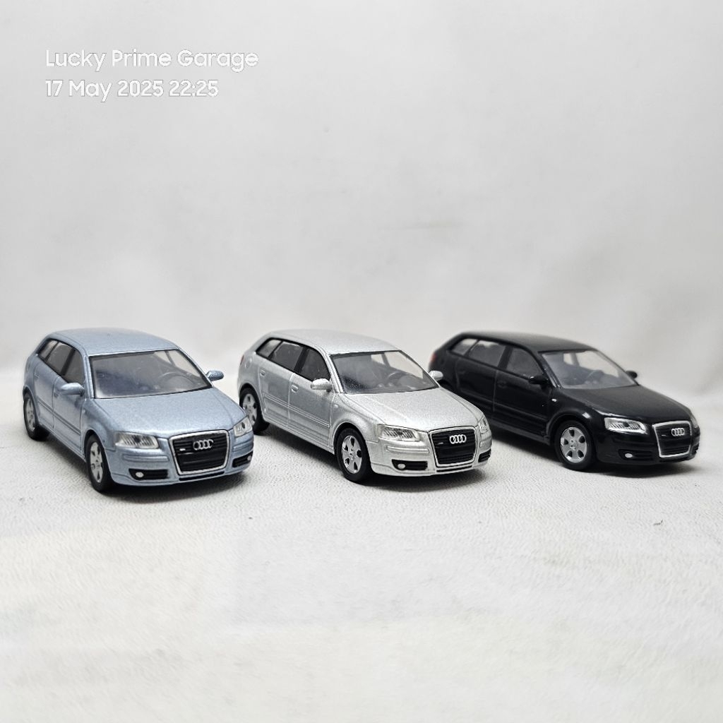 Kyosho Audi A3 Sportback set 3 pcs loose biru, silver, hitam skala 1:64