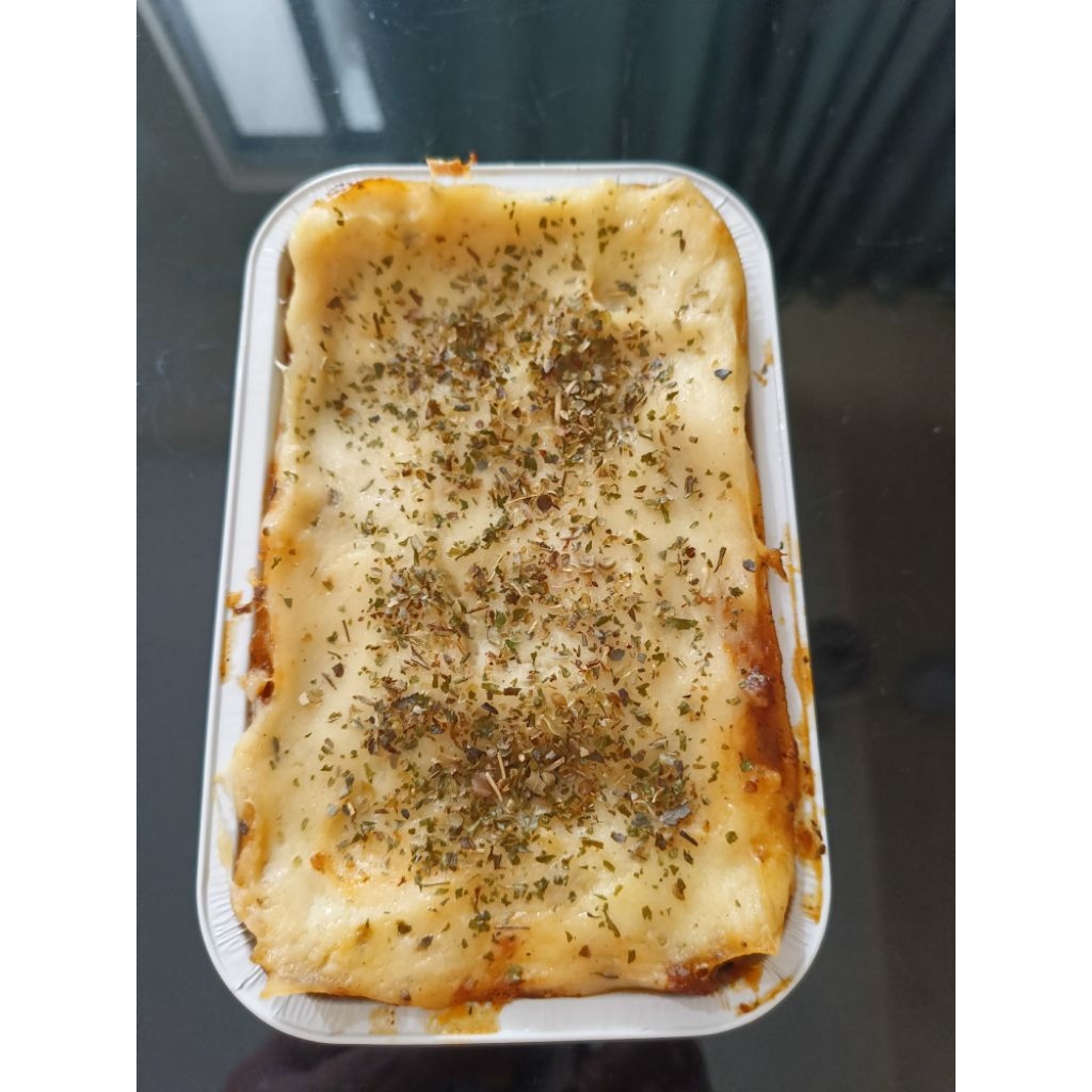 

Lasagna beef medium size 380 ml