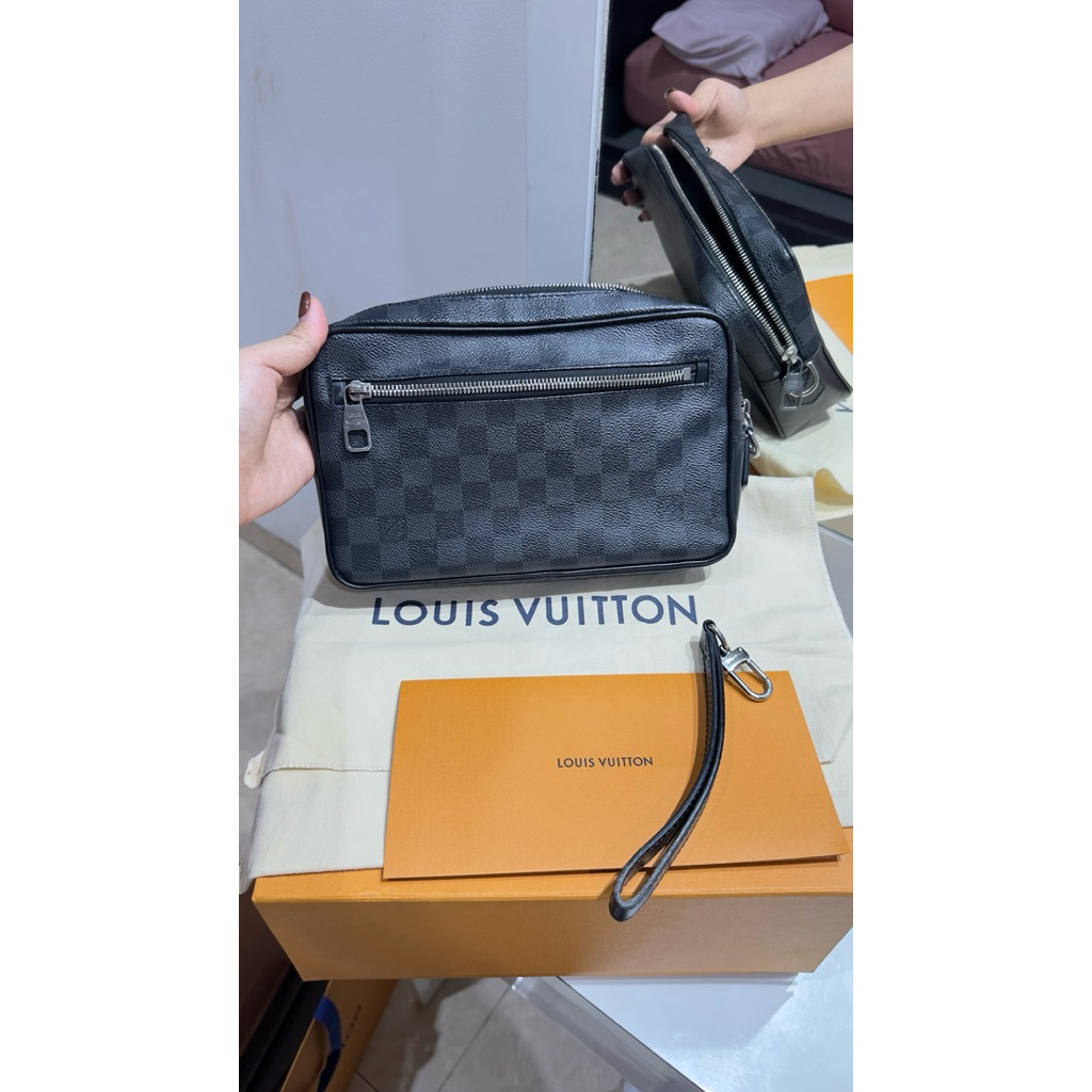 Preloved pouch LV Original