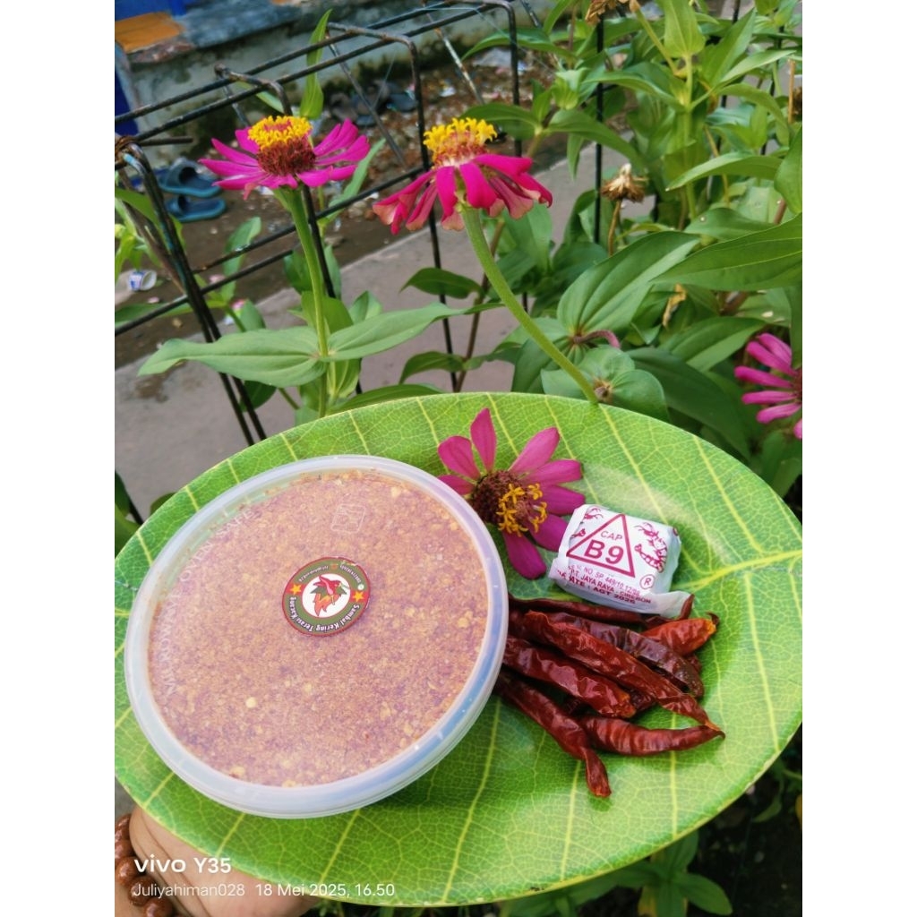 

Sambal Kering Terasi Kacang Khas Cirebon 100 gr