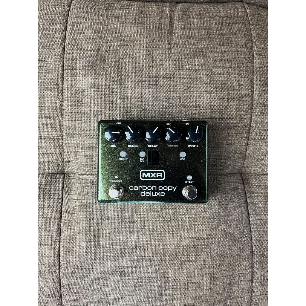 MXR CARBON COPY DELUXE