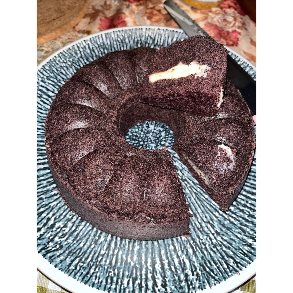 

Bolu Ketam Hitam Keju Lumer dijamin asli Keju 100% diameter 19cm