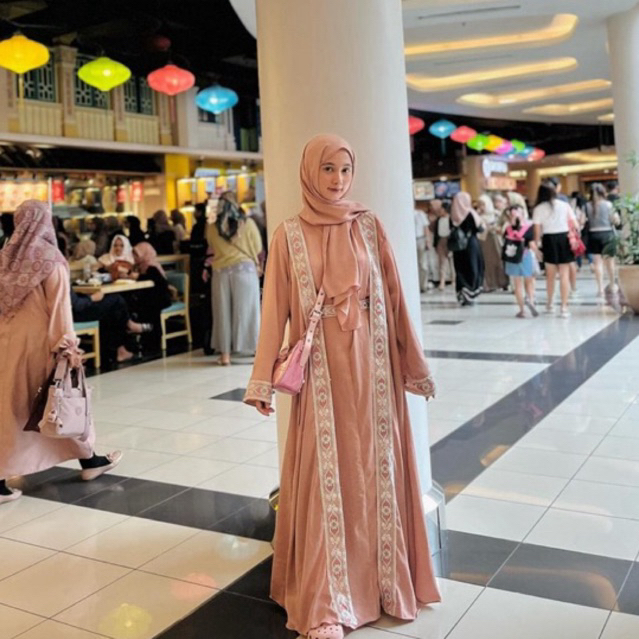 Katalog Ready Stock Abaya Shireen Sungkar & Yang Di Pakai Clara include inner + Hijab + Sabuk