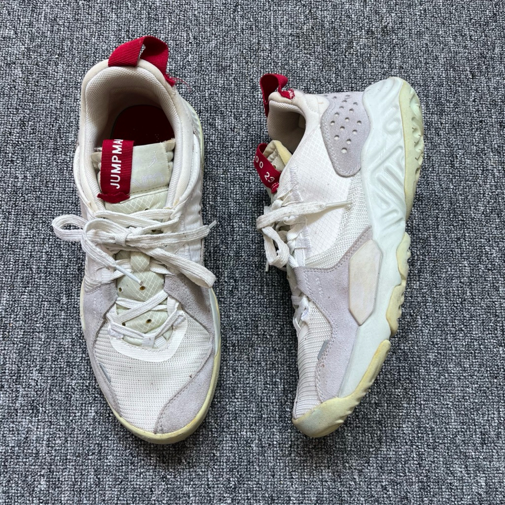 Sepatu Basket Air Jordan Delta