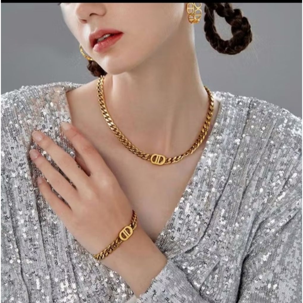 Kalung Rantai CD titanium fashion wanita anti karat