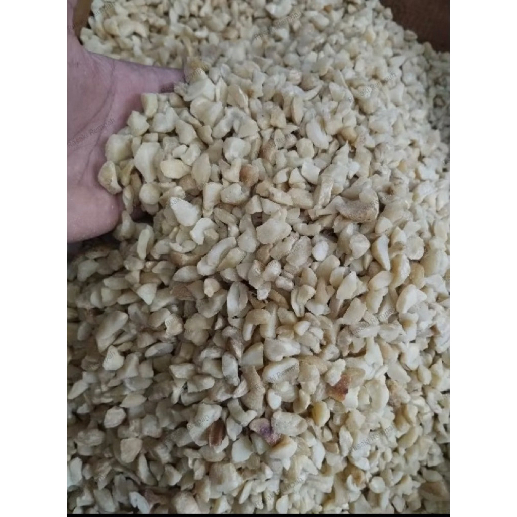 

Kemiri Menir Kasar Bersih Super 500 gr