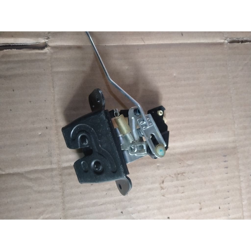 doorlock pintu bagasi hyundai grand Avega