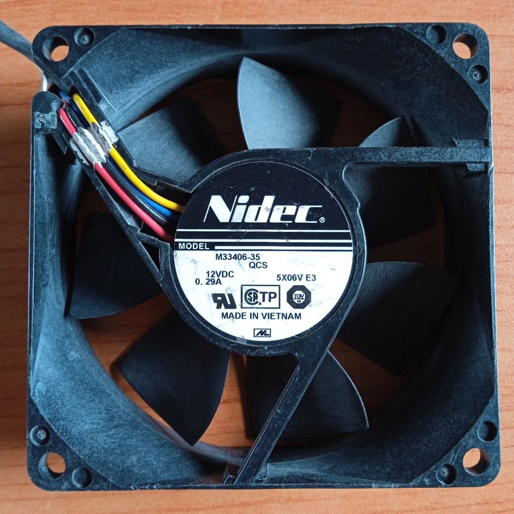 KIPAS DC 12V 0.29A 8X8 CM TEBAL 2.5CM FAN BEKAS