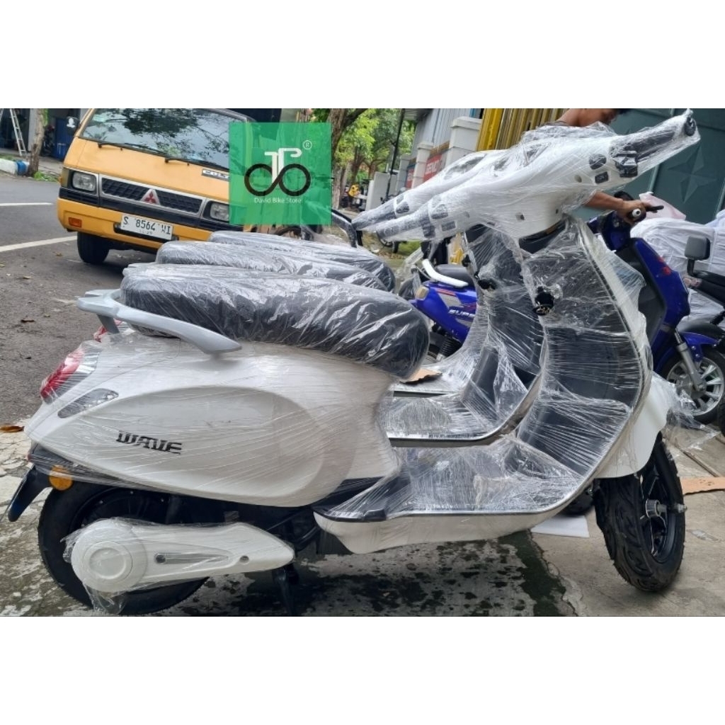 Sepeda Motor Listrik Tomida Wave TERBARU (Model vespa)
