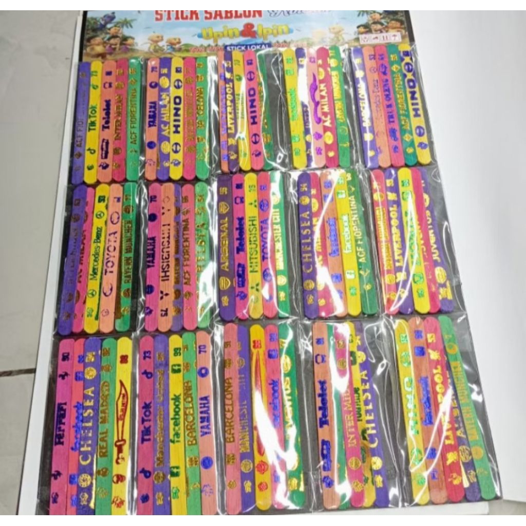 1 Lembar Mainan Stik Gebrak Es krim Bermotif Emas Isi 15 Sachet