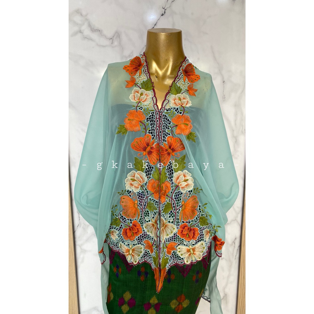 KEBAYA BORDIR KUPU’ BIRU/KAIN KEBAYA/KEBAYA BALI