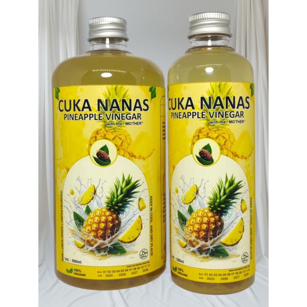 

Cuka Nanas | Pineapple vinegar Cap Kurma Naik Daun with Mother