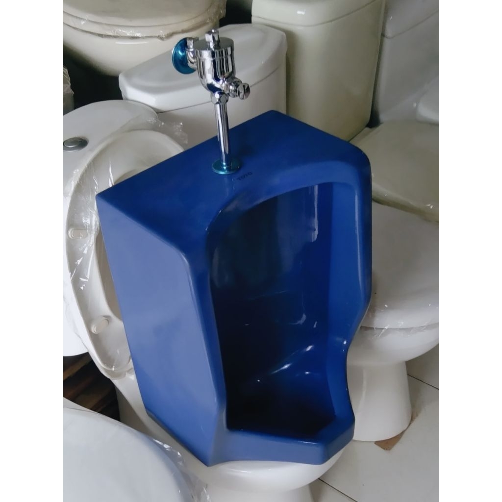 Urinoir Toto U57/tempat kencing pria komplit kondisi secend bekas pakai