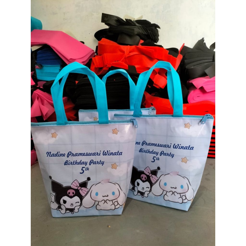 

Tas souvenir ulang tahun astronot / Tas ulang tahun anak custom / Goodie bag custom free Tambah foto