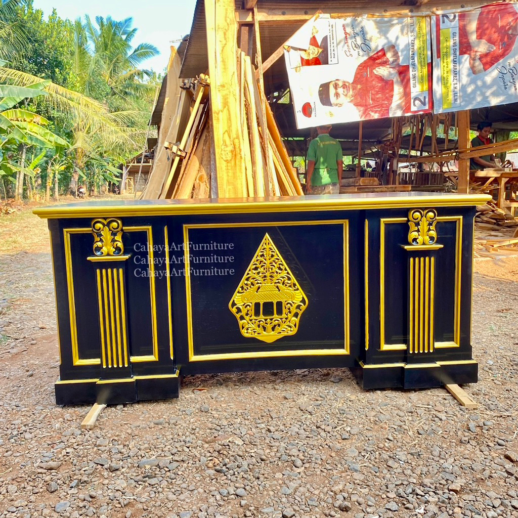 Meja kantor kayu jati , meja direktur kayu jati minimalis ukir , meja direksi ,meja kerja