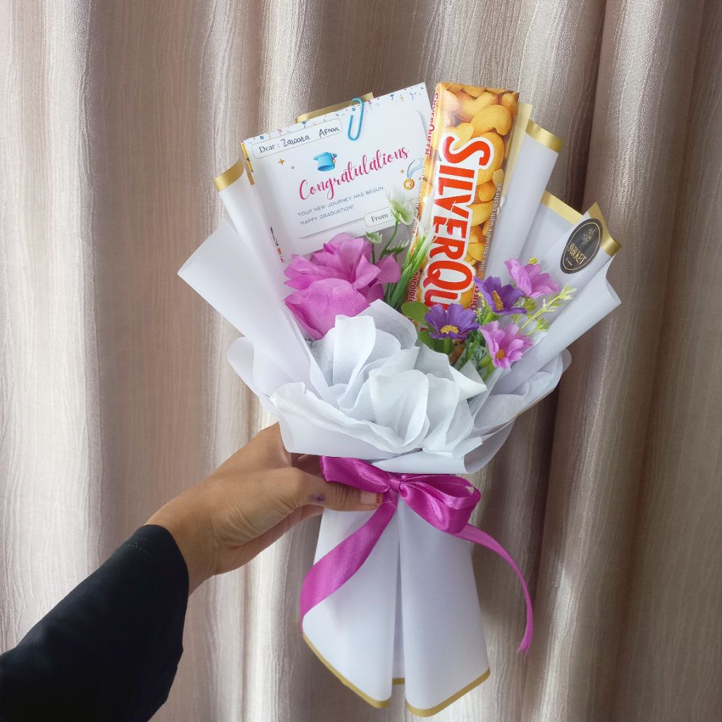 

Buket coklat wisuda ulang tahun