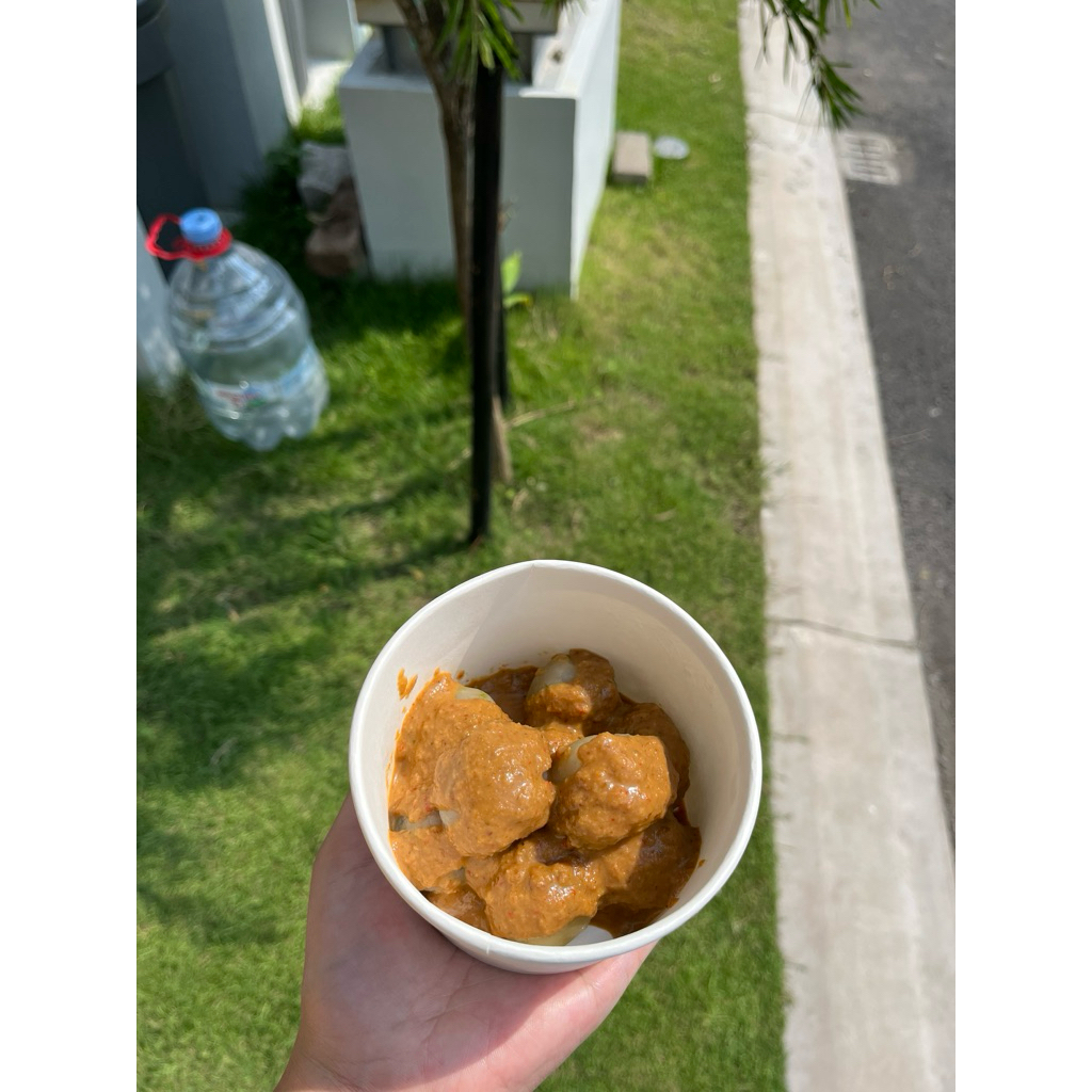 

Cilok colek bumbu kacang