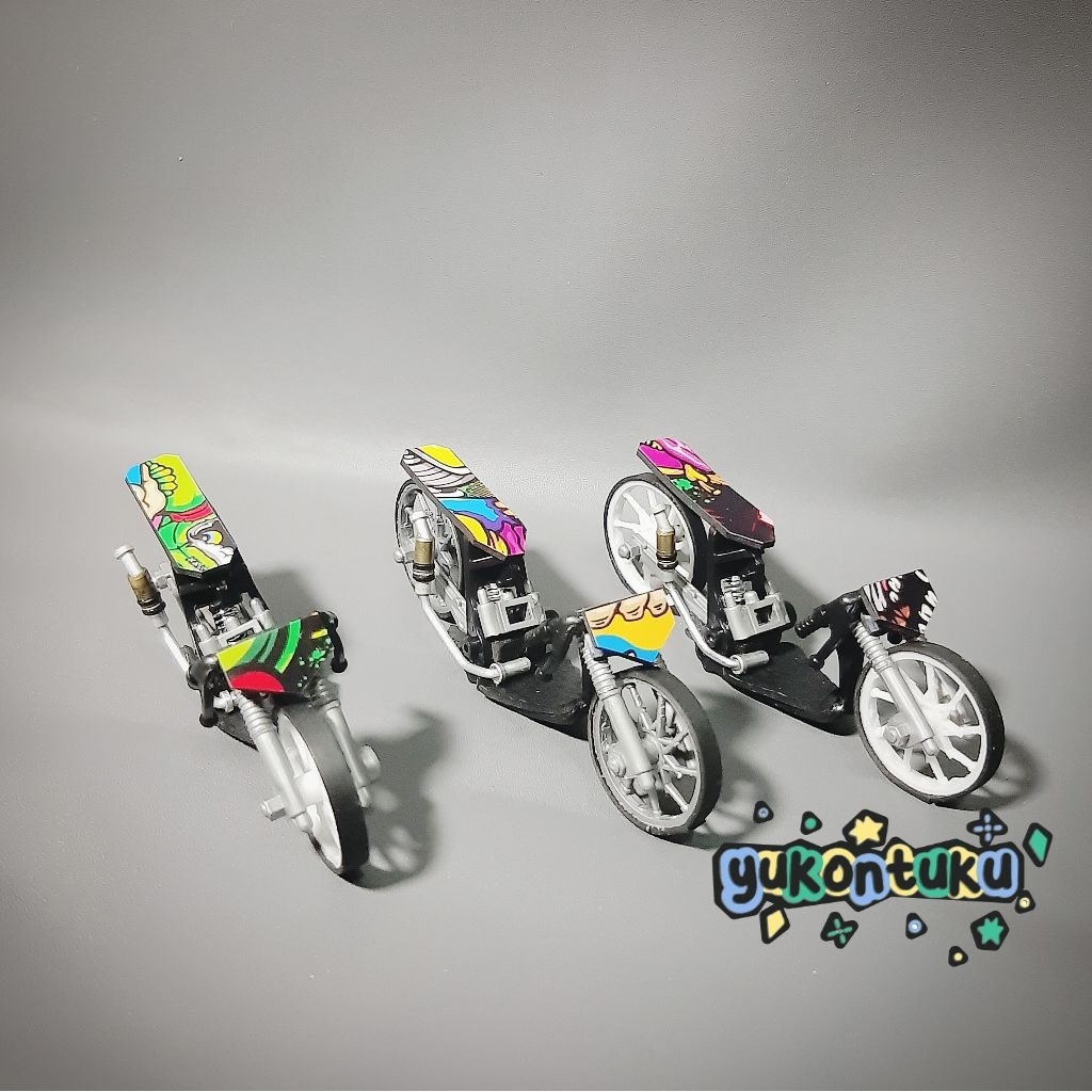Miniatur Motor Drag 3 Pcs – Warna Random, Keren Buat Pajangan