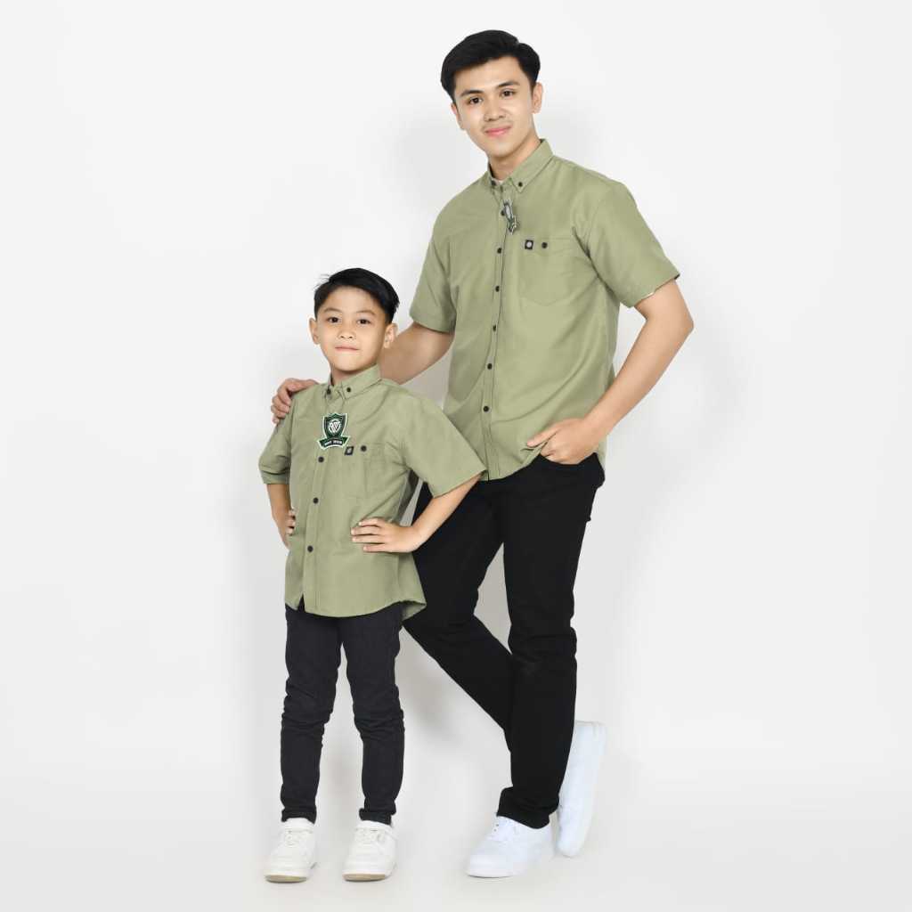 Kemeja polos couple keluarga ayah & anak hijau sage