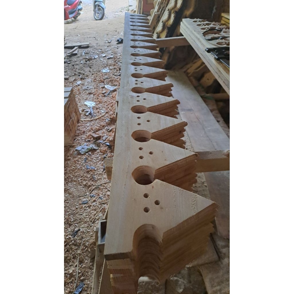 lisplang kayu mahoni motif betawi