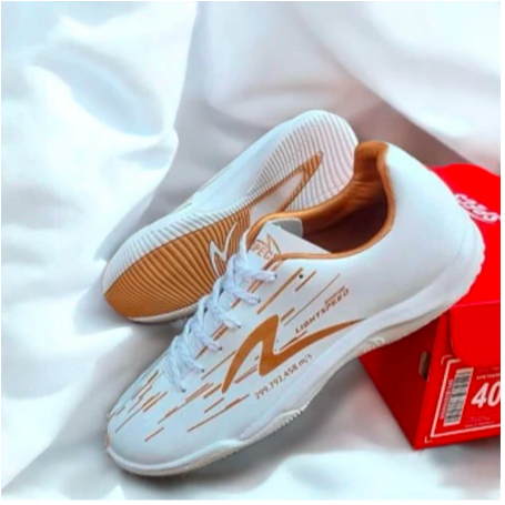 PROMO SPESIAL  SEPATU FUTSAL SPECS LIGHTSPEED REBORN IN WHITE RED