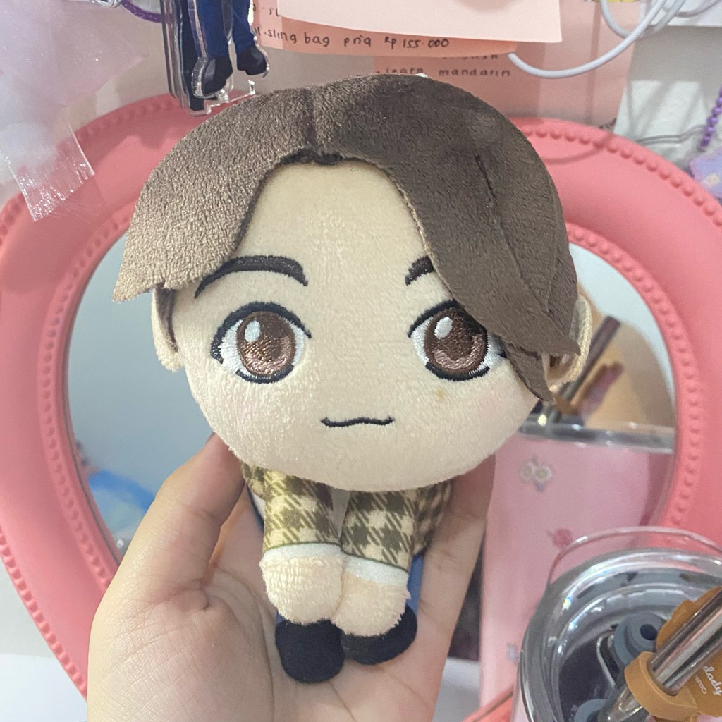 OFFICIAL TINY TAN JUNGKOOK KEYRING DYNAMITE VER