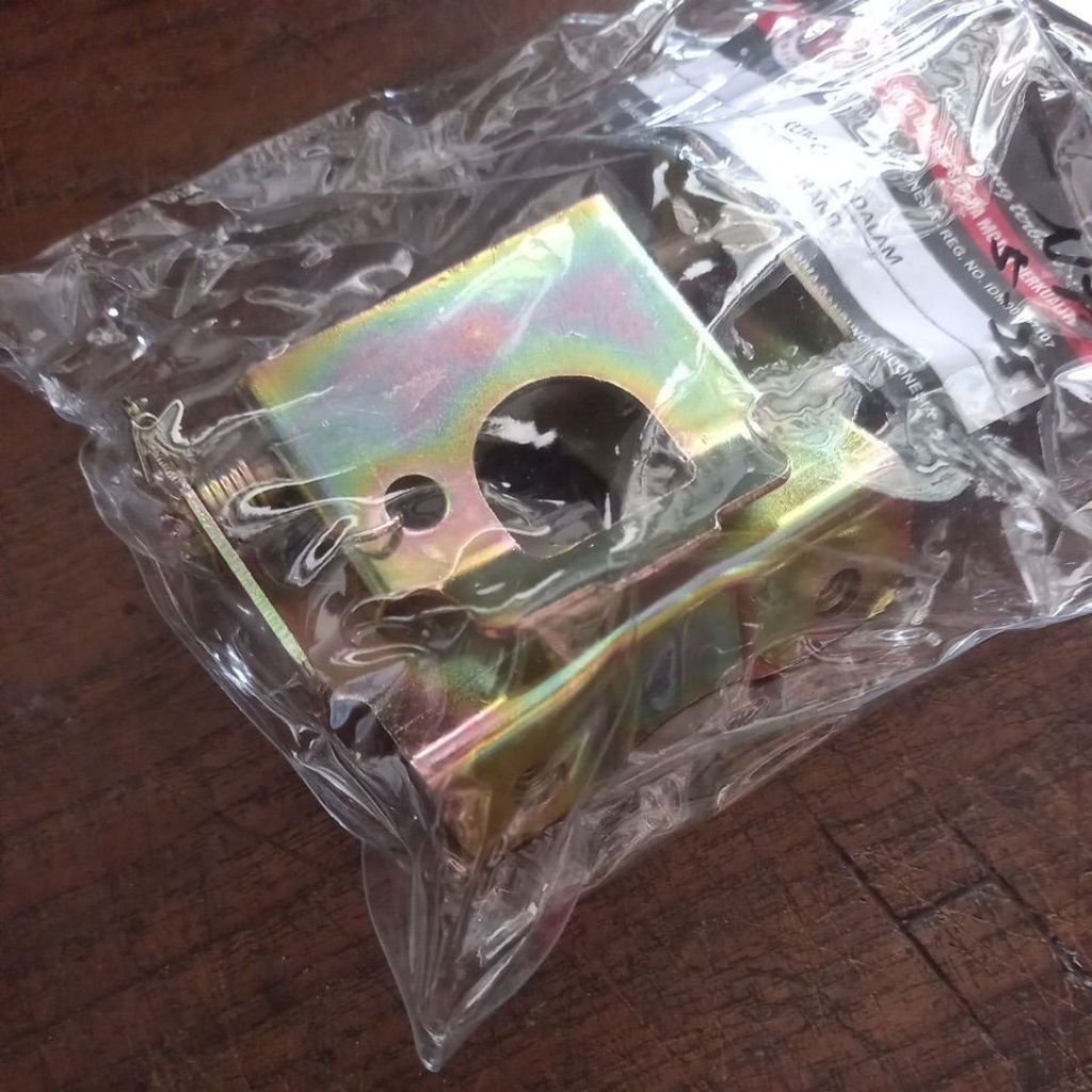 Lawan kunci sadel kunci jok dalam Prima Grand