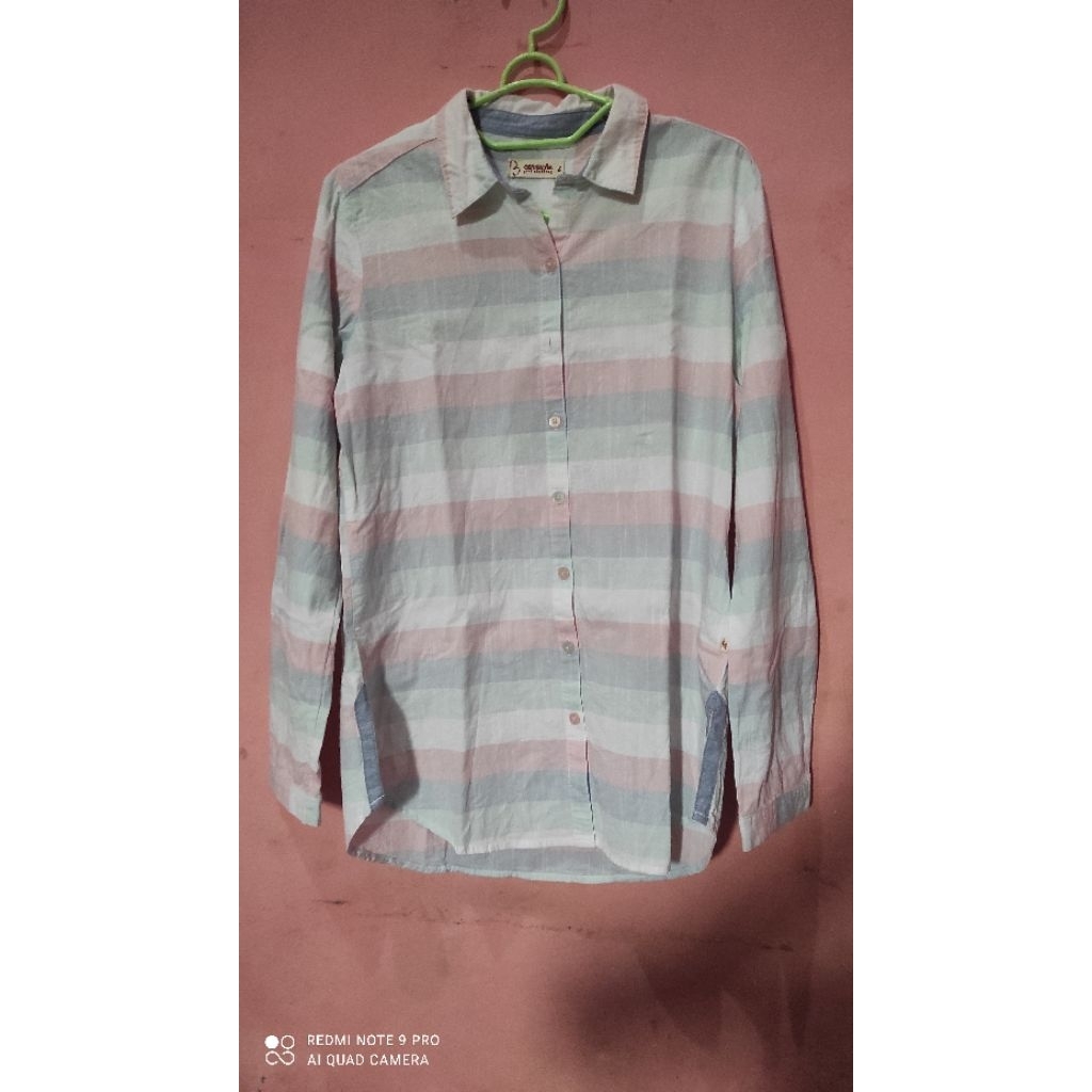 CORNICHE atasan wanita preloved