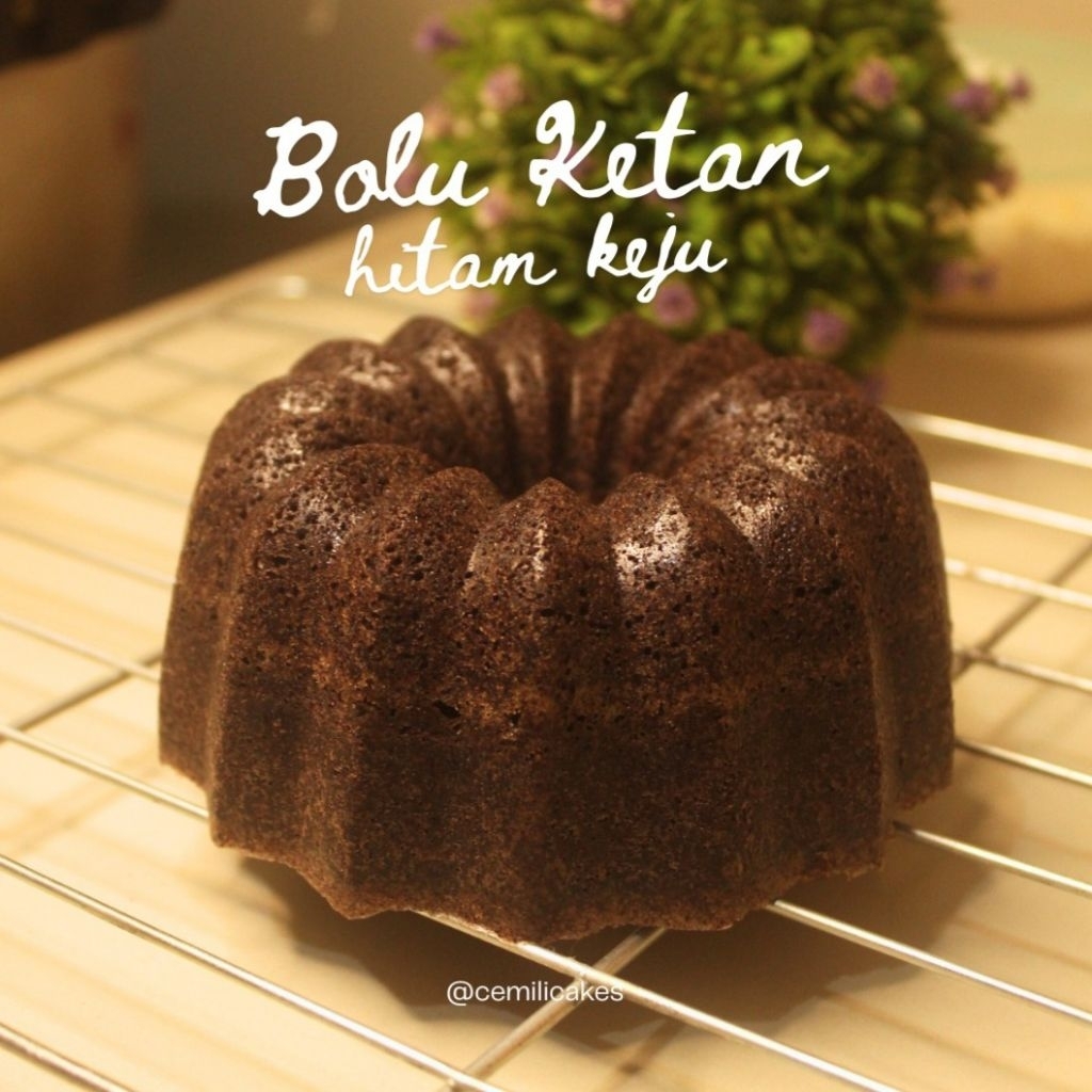 

[ READY ] Bolu Ketan Hitam Keju Lumer Medium Size Kukus / Bolu Ketan Hitam Viral Surabaya / Bolu Ketan Hitam Kukus