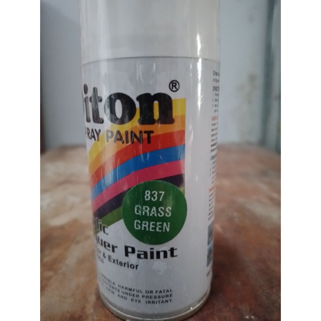 cat semprot diton grass green 837 150cc