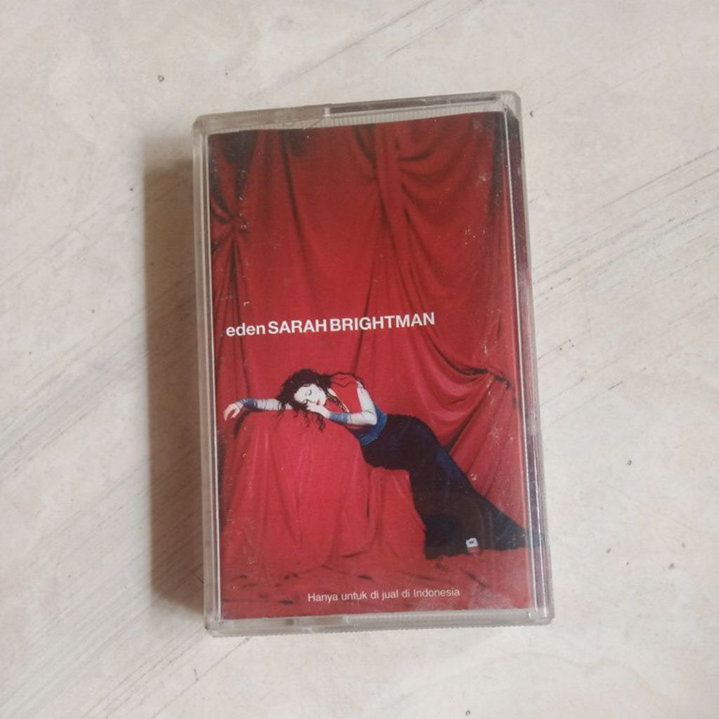 Kaset pita Eden Sarah brightman