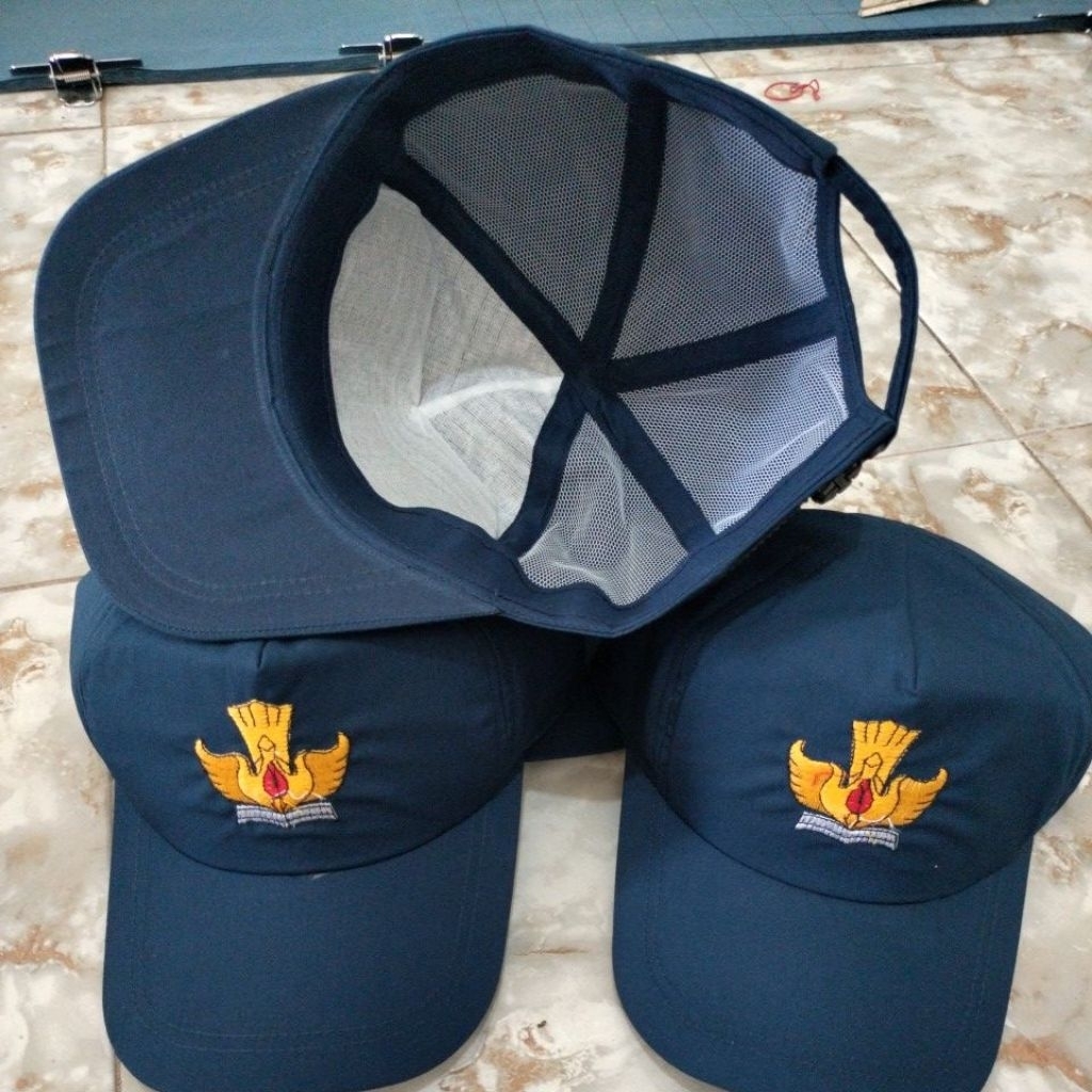 topi sekolah SMP kain famatex