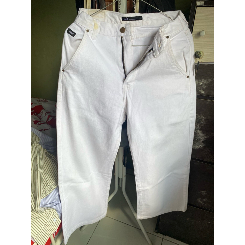(preloved) MYSELF Celana Jeans Panjang Wanita Putih Highwaist Baggy Jeans Livy