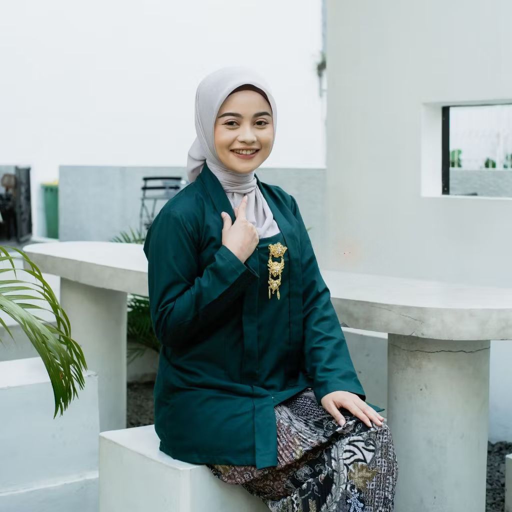 kebaya kutu baru moderen lengan panjang katun premium polos