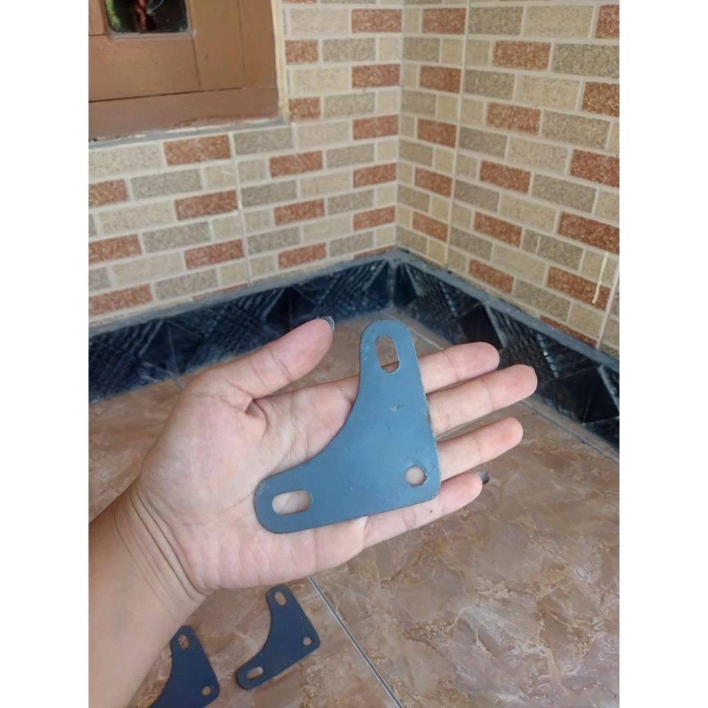 Plat Siku - Plat Siku Untuk Besi Siku Lubang