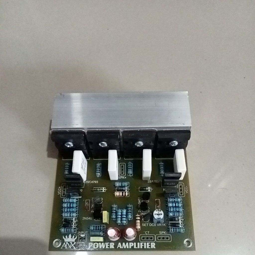 power ampli toa menggunakan tr 2 set toshiba