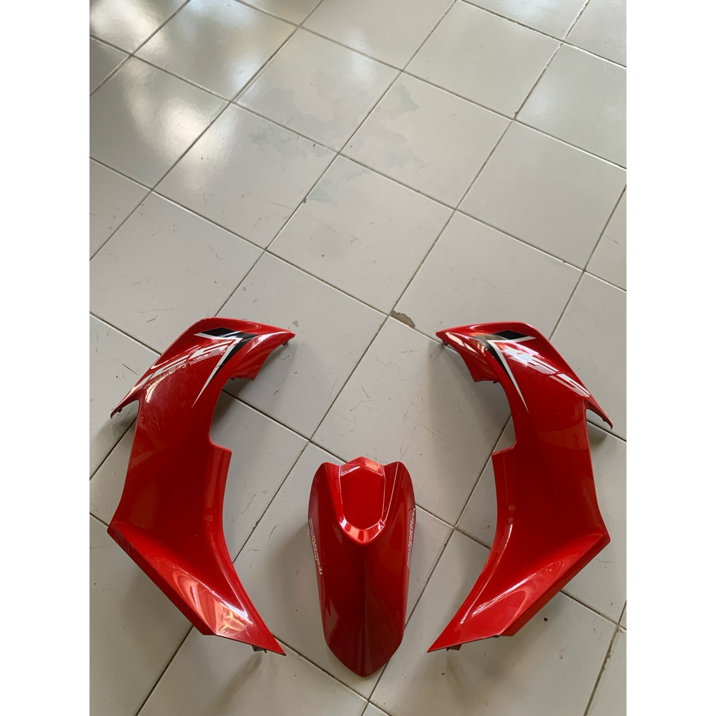 sayap kanan kiri+spakbor aerox new