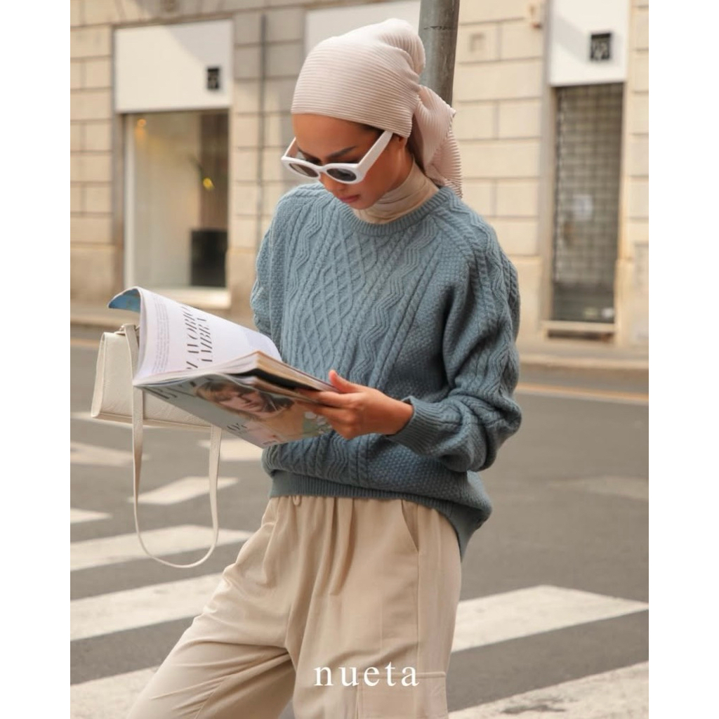 Preloved - Nueta Cable Sweater warna Dusty Blue Size S/M