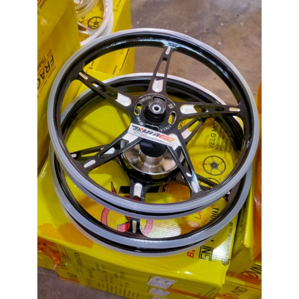 VELG VND BINTANG LAUT JUPITER Z VEGA R FIZ R